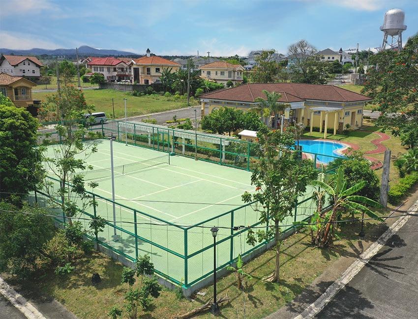 South Pacific Golf & Leisure Estates editorial view 2